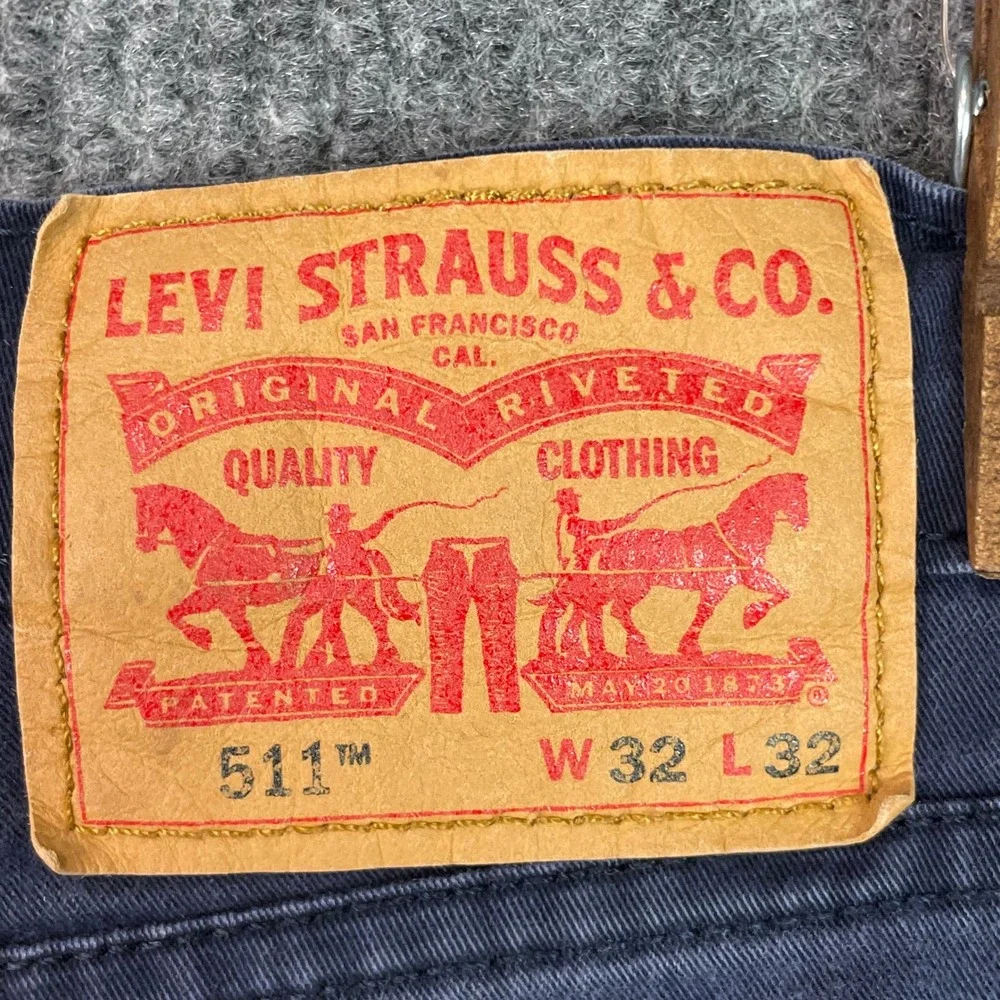 Levis 511 Slim Fit Pants Mens 32x29 Navy Blue All Seasons Tech Twill Chino